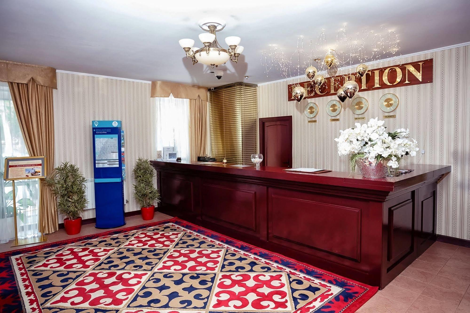 City Hotel Tien Shan Koktobe Exteriér fotografie